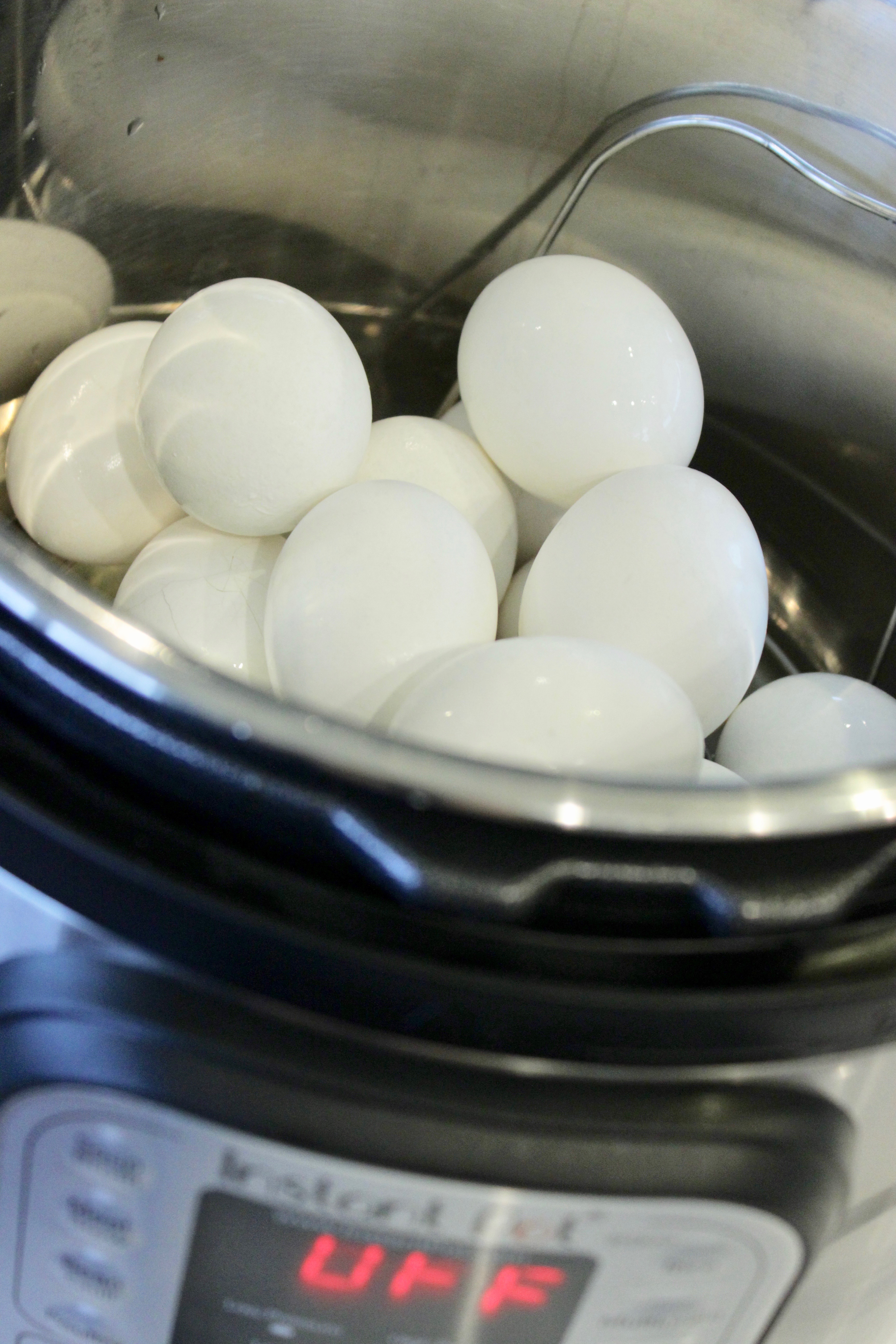 boiled eggs in the pressure cooker