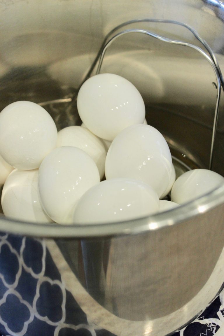 hard boiled eggs in pressure cooker