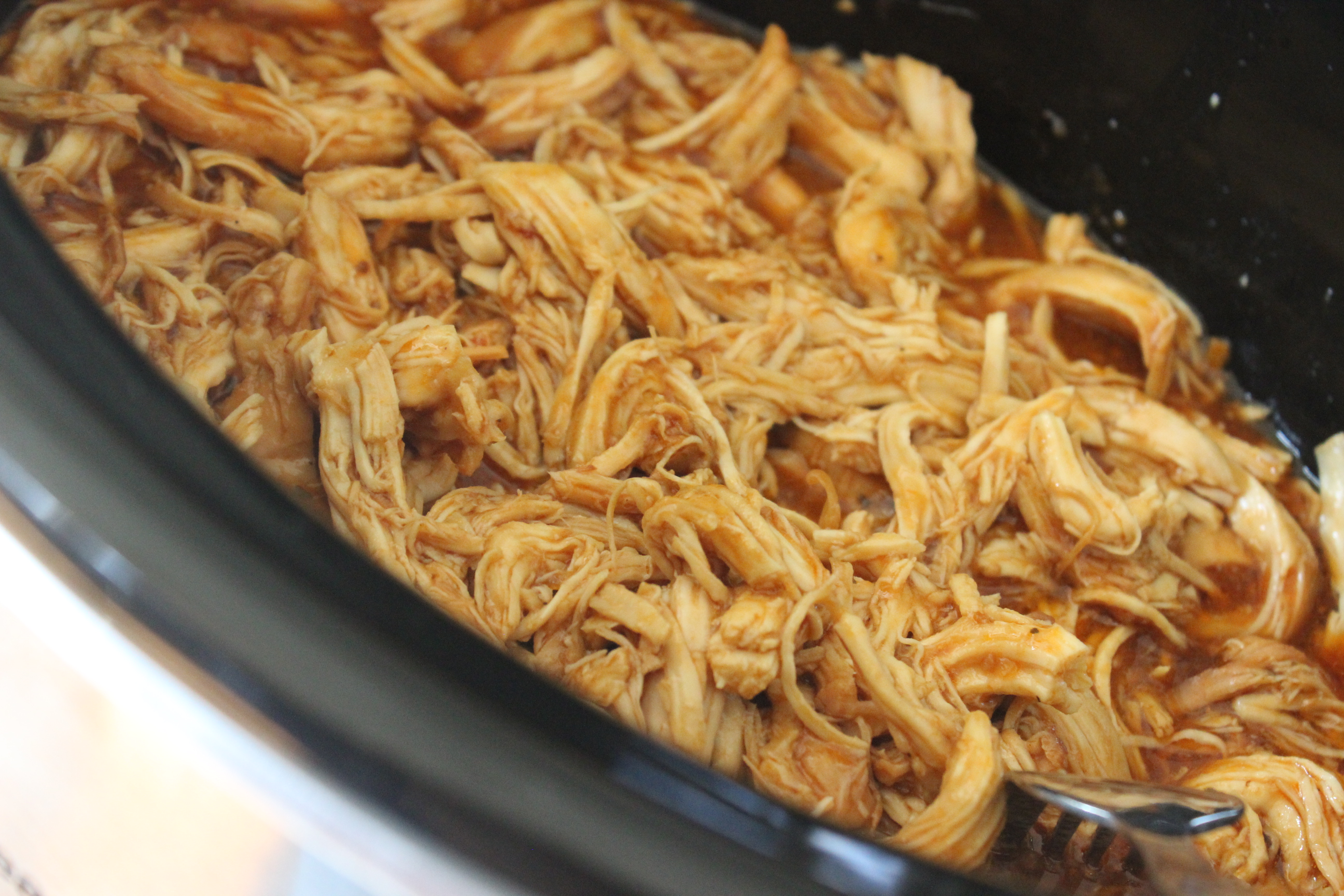 barbecue chicken in a crock pot