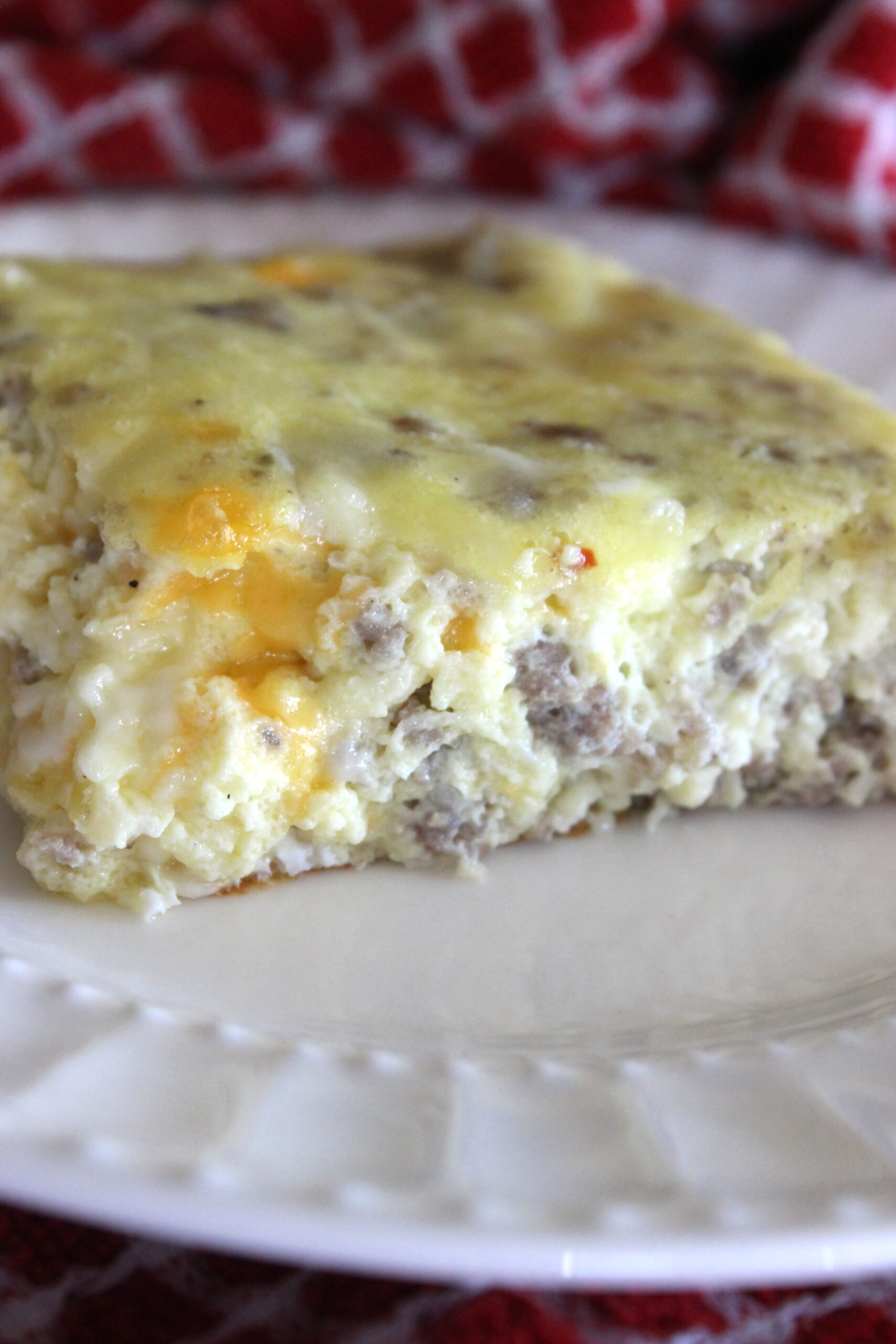 Easy Breakfast Sausage Quiche Recipe (Family FAVORITE!)