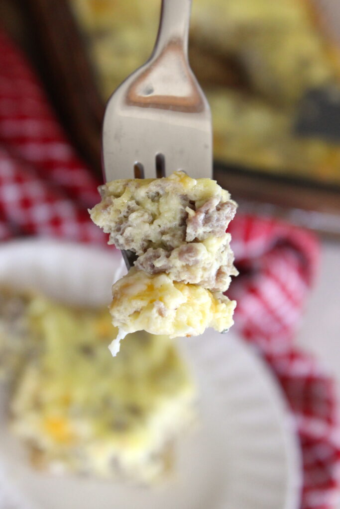 Easy Breakfast Sausage Quiche Recipe (Family FAVORITE!)